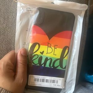 Be kind phone case size XS MAX